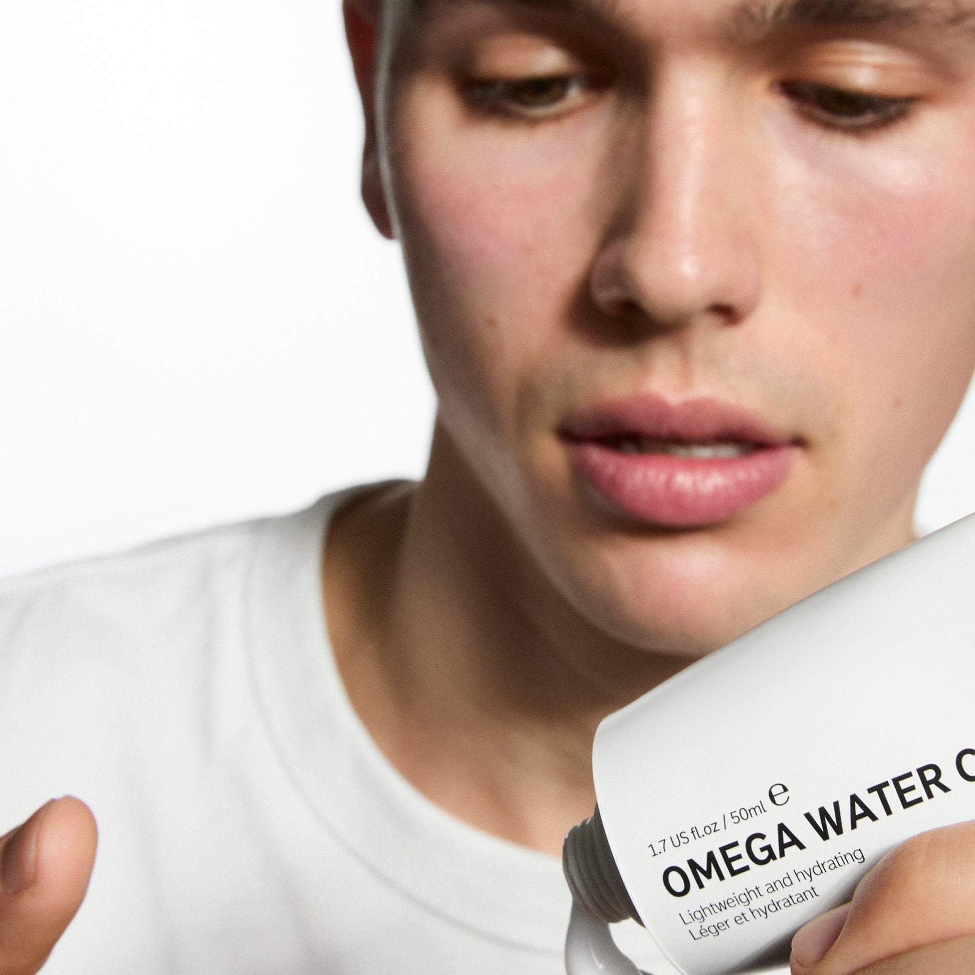 supersize-omega-water-cream-100ml-v4 Omega100_Model_2000x2000_62065fcd-8c1b-4831-aefc-6f05325600fd.jpg