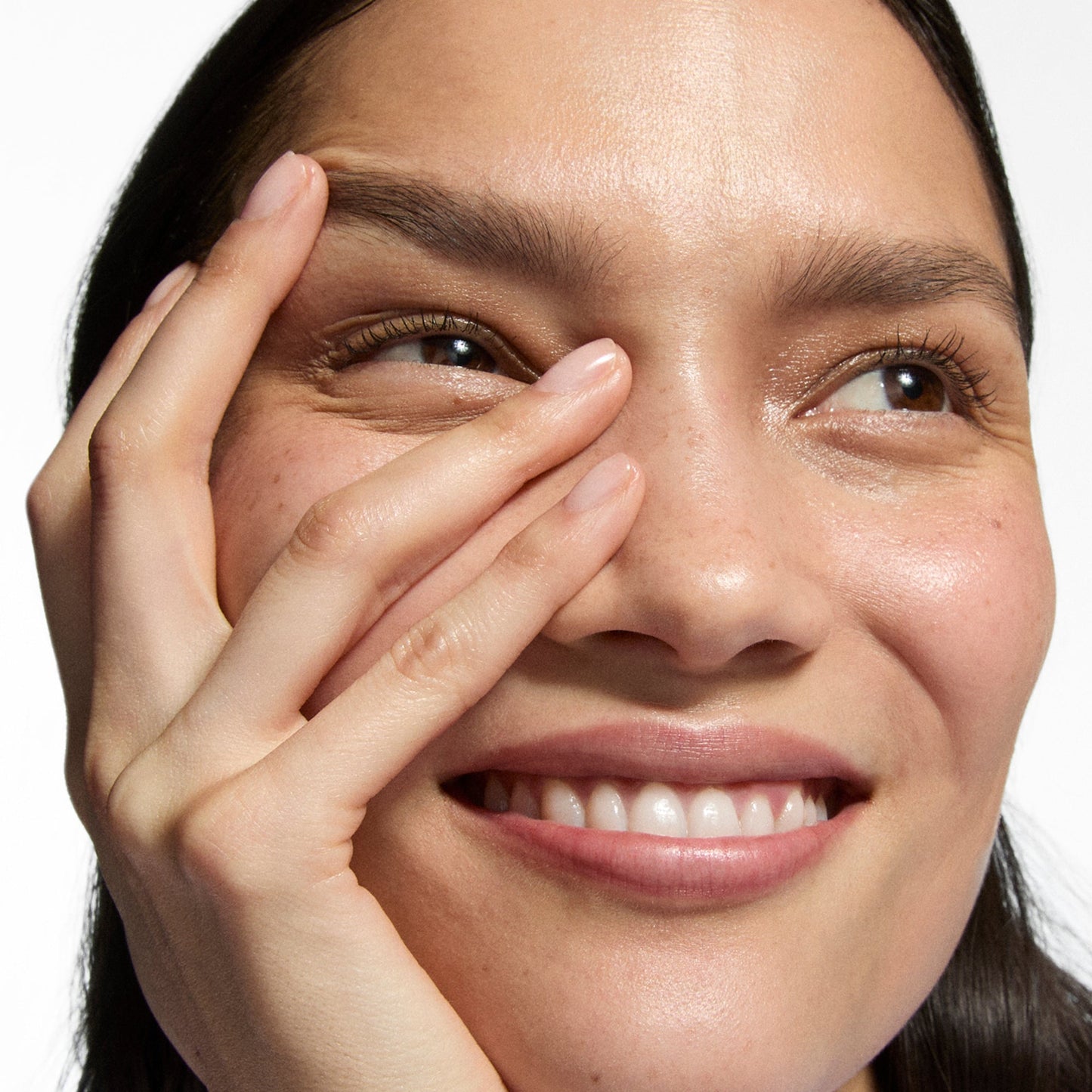 hydro-surge-dewy-face-mist-v1 Omega50_Model_2000x2000-1_3445dd8f-e76c-42a0-b3ad-1d9a4cba4df0.jpg